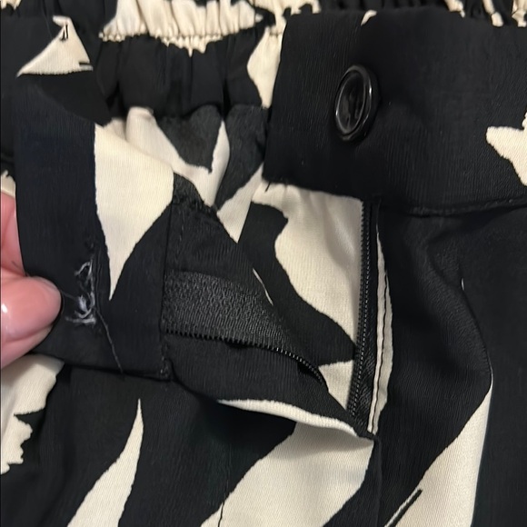 Floral Wide Leg Pants - Black and Cream - Picture 4 of 4